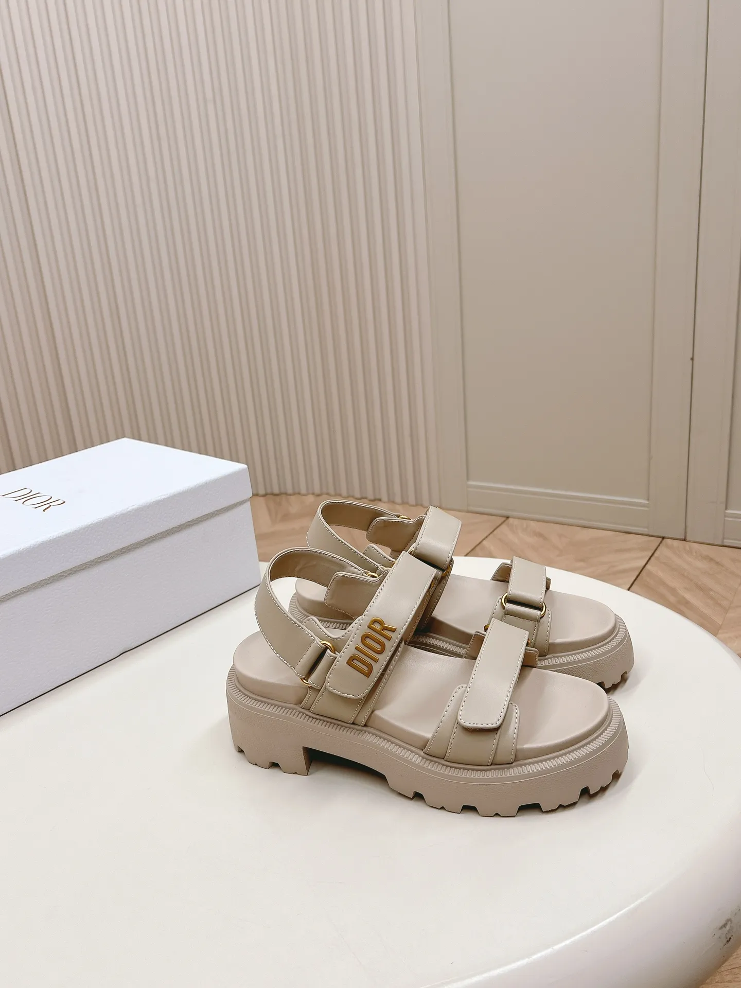 👟👟Ex-factory price 540👟👟 Hot high-heeled series is on the market! New classic upgraded high-heeled bottom model, super good-looking 2024Dior Classic Velcro high-heeled sandals and slippers series, original replica, high version, super durable and versatile, very comfortable on the feet, slimming and taller, whiter, original leather upper, original D hardware buckle, original TPU outsole, heel height is about cm, size: 35-42
